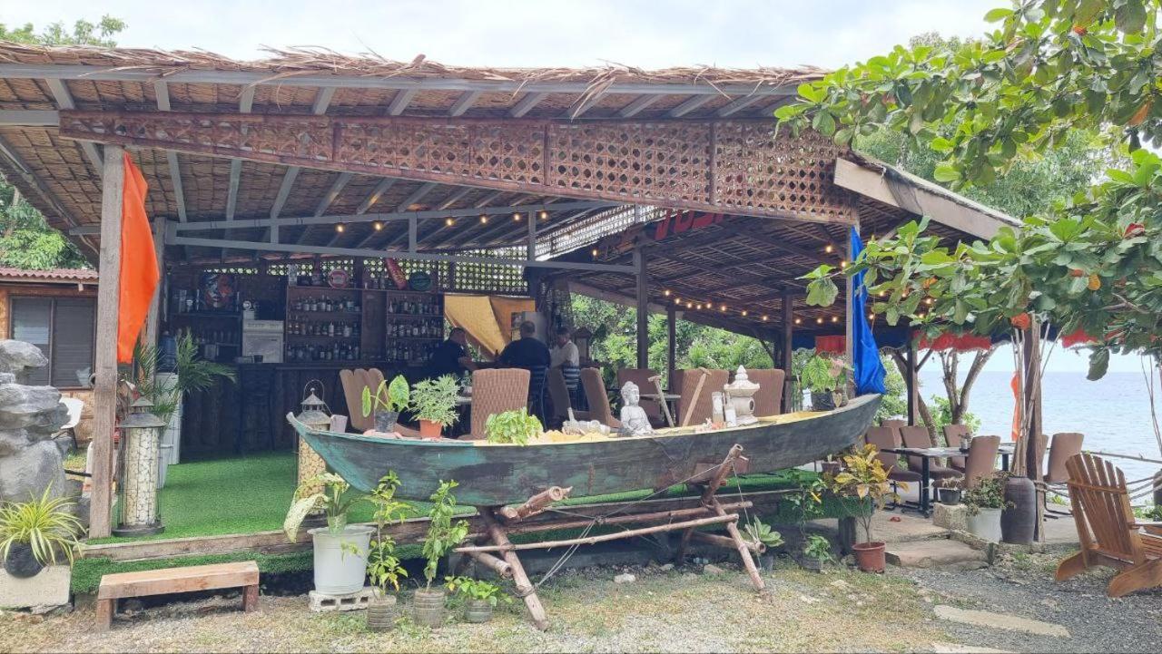 Jush Native And Glamping Hotel Dauis Eksteriør billede