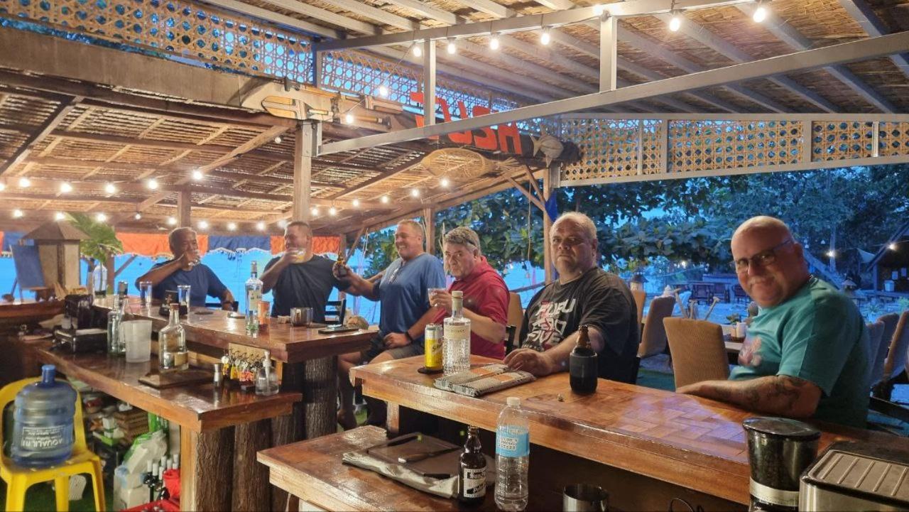 Jush Native And Glamping Hotel Dauis Eksteriør billede
