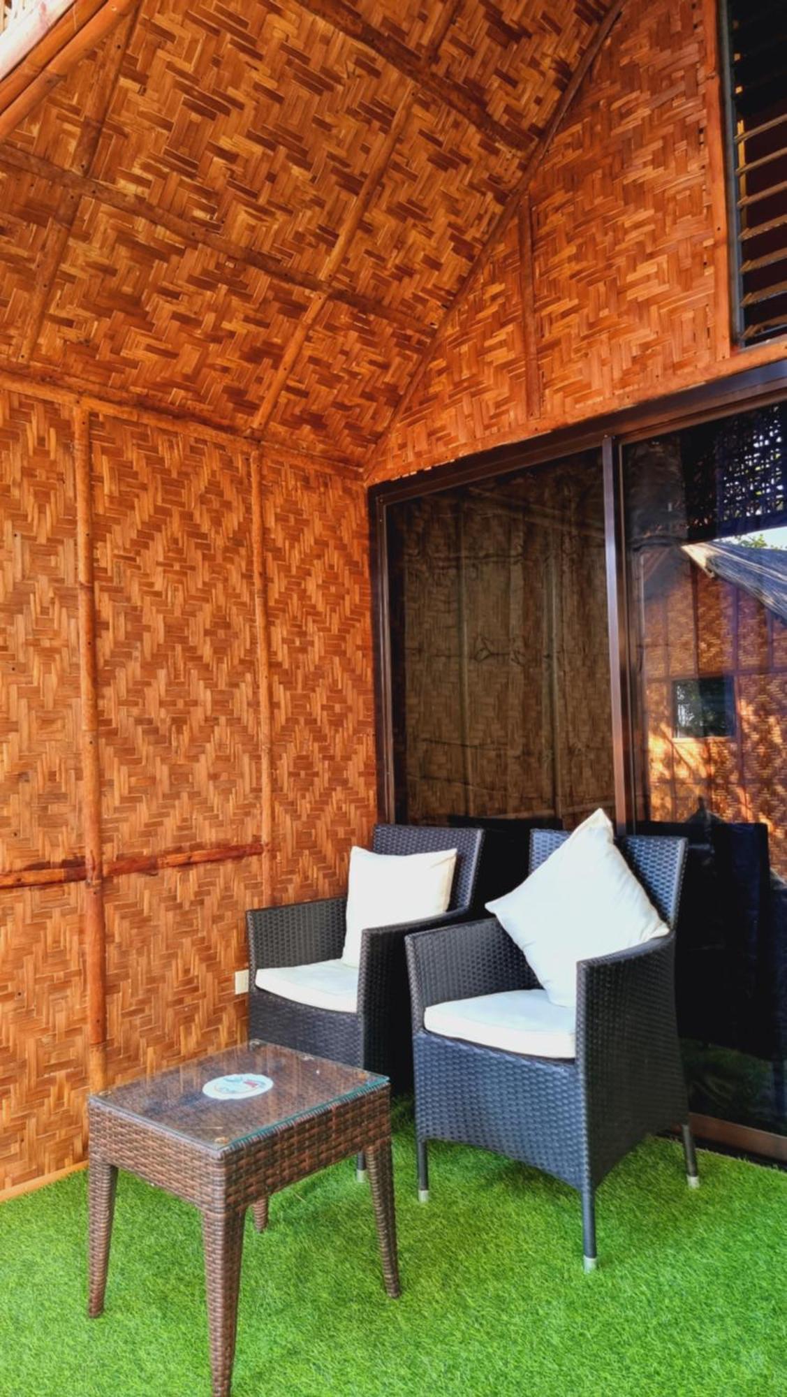Jush Native And Glamping Hotel Dauis Eksteriør billede